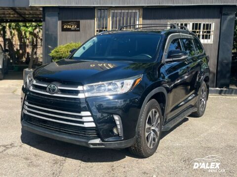 TOYOTA HIGHLANDER LIMITED 2016