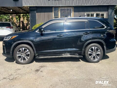 TOYOTA HIGHLANDER LIMITED 2016