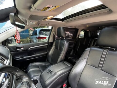 TOYOTA HIGHLANDER SE 4X4 2017