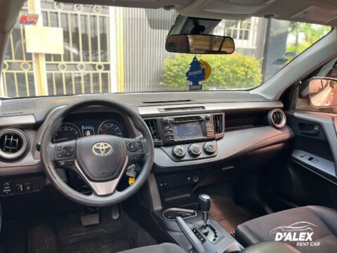 TOYOTA RAV4 LE 2WD 2017